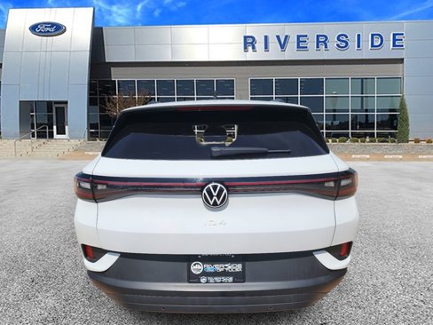 Used 2023 Volkswagen ID.4 Pro image 3
