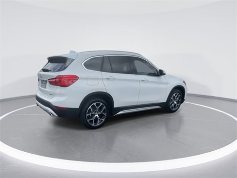 Used 2021 BMW X1 sDrive28i image 4