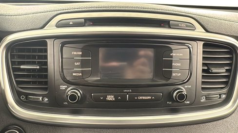 Used 2016 Kia Sorento EX w/ EX Premium Package image 26