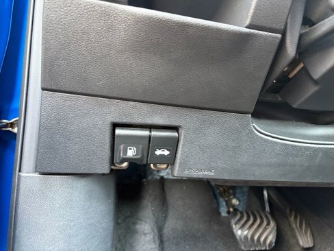 Used 2021 Nissan Kicks SV image 4