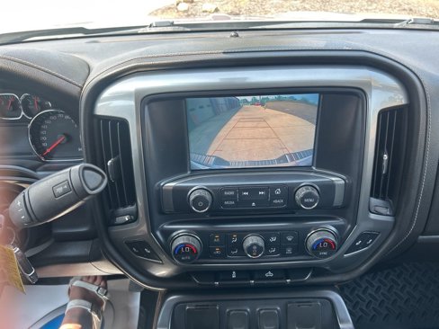 Used 2018 Chevrolet Silverado 1500 LTZ image 23