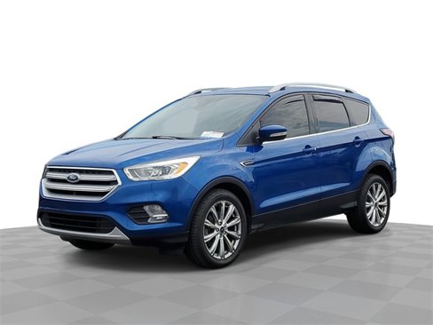Used 2017 Ford Escape Titanium image 1