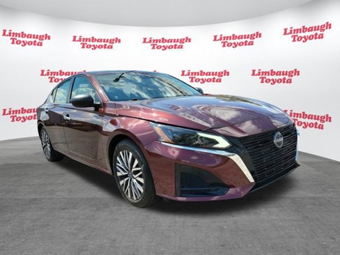 Used 2024 Nissan Altima 2.5 SV image 20
