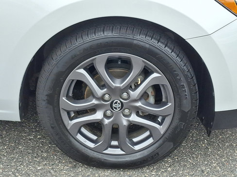 Used 2020 Toyota Yaris LE image 8