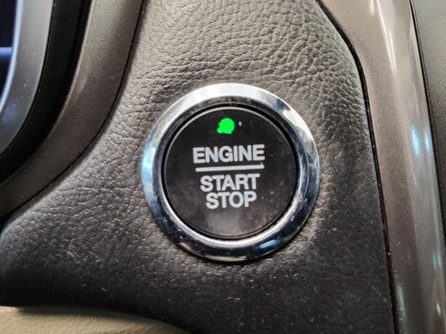 Used 2019 Ford Fusion SE image 30