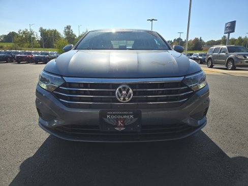 Used 2019 Volkswagen Jetta SE w/ Cold Weather Package image 8