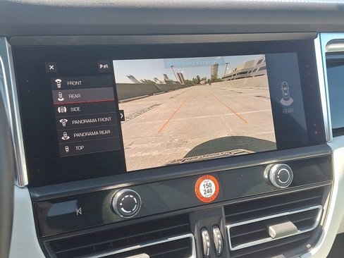 Certified 2024 Porsche Macan Turbo image 20