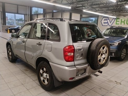 Used 2005 Toyota RAV4 4WD image 5