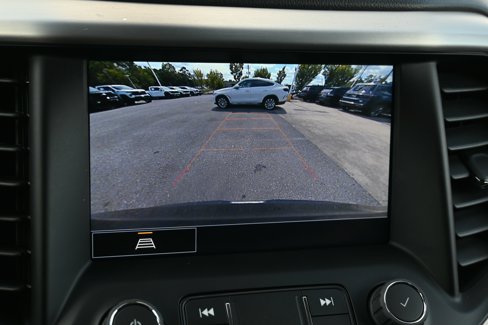 Used 2023 GMC Acadia SLT w/ Preferred Package image 18