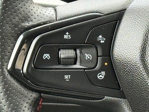 Used 2024 Chevrolet Trax RS w/ Driver Confidence Package image 28