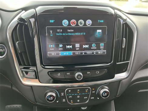 Used 2019 Chevrolet Traverse LT image 27