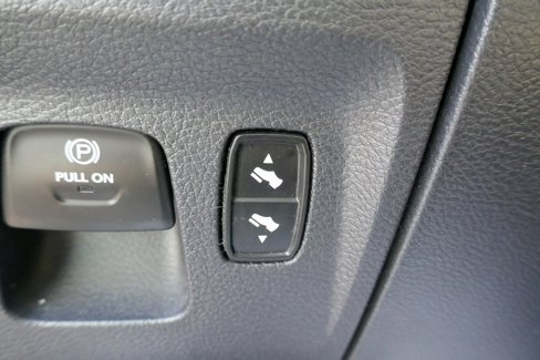 Used 2020 RAM 1500 Limited image 28