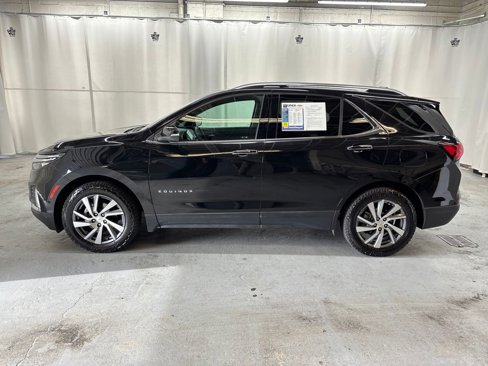 Used 2022 Chevrolet Equinox Premier image 2