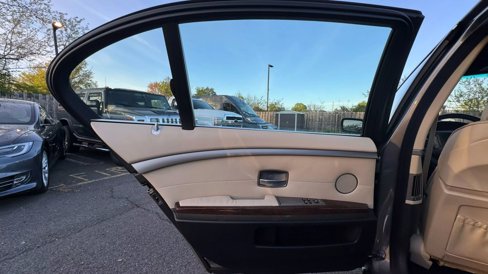 Used 2006 BMW 750Li image 14