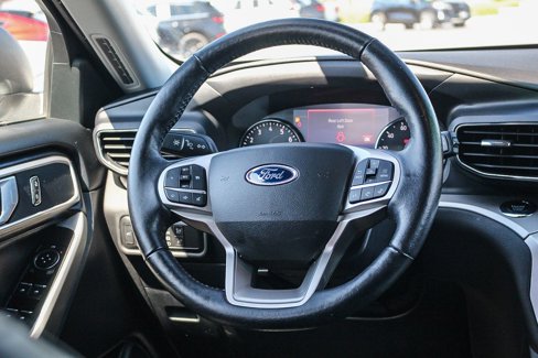 Used 2022 Ford Explorer XLT w/ Equipment Group 202A image 16