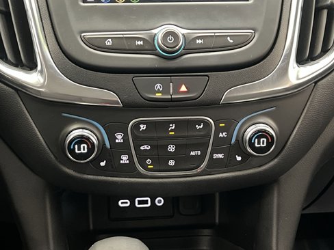Used 2022 Chevrolet Equinox LT w/ Driver Convenience Package image 19
