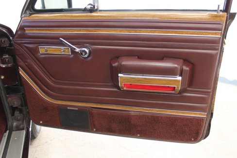 Used 1989 Jeep Grand Wagoneer image 86