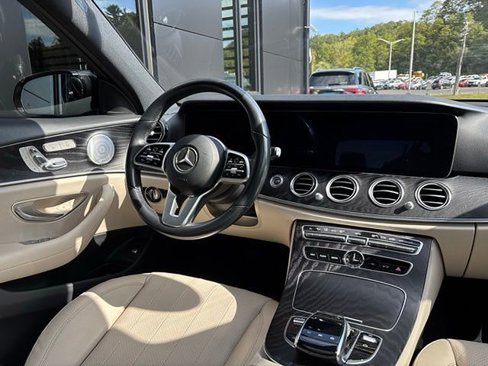 Used 2020 Mercedes-Benz E 350 4MATIC Sedan image 40