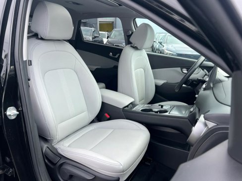 Used 2023 Hyundai Kona Limited w/ Cargo Package image 33