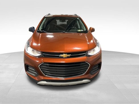 Used 2019 Chevrolet Trax LT w/ LT Convenience Package image 9