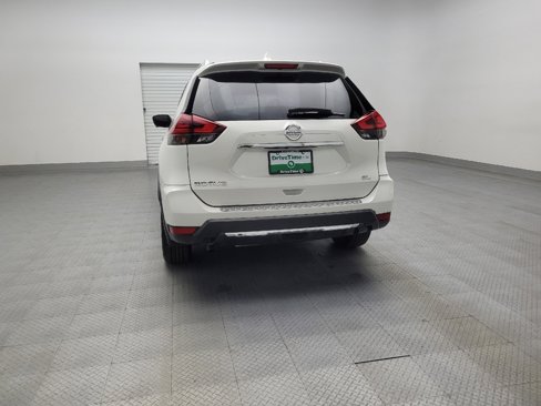Used 2017 Nissan Rogue SL w/ SL Premium Package image 6