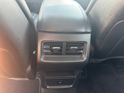 Used 2024 Ford Edge SEL image 17