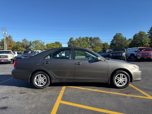 Used 2004 Toyota Camry LE image 5
