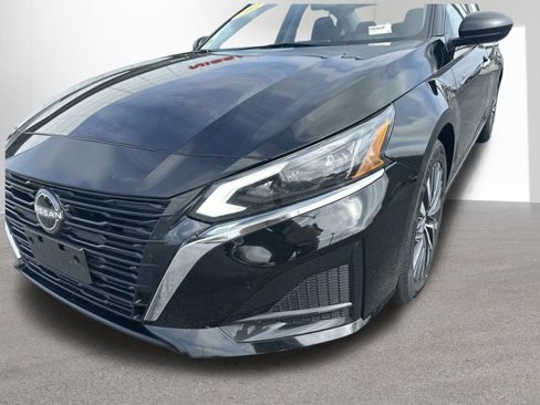 Certified 2024 Nissan Altima 2.5 SV image 37