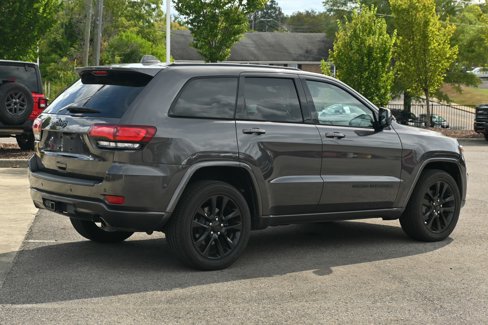 Used 2019 Jeep Grand Cherokee Altitude image 15