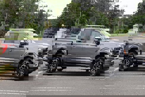 Certified 2022 Ford F150 Lariat w/ Equipment Group 502A High image 4