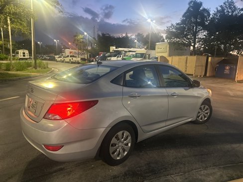 Used 2015 Hyundai Accent GLS image 5