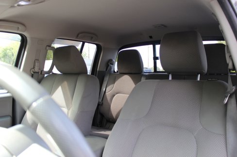 Used 2015 Nissan Frontier SV image 17
