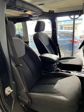 Used 2017 Jeep Wrangler Sport image 13