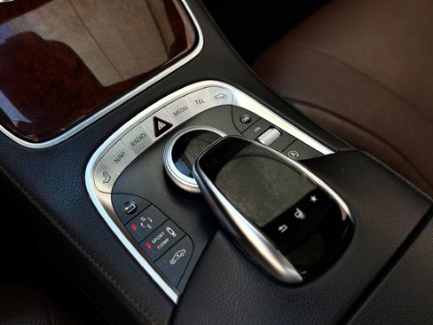 Used 2015 Mercedes-Benz S 550 4MATIC Sedan image 27