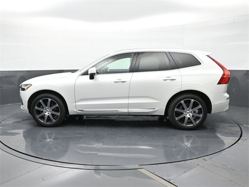 Used 2021 Volvo XC60 T5 Inscription w/ Advanced Package image 2