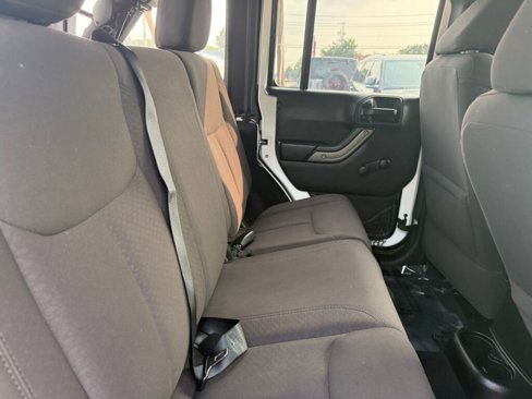 Used 2015 Jeep Wrangler Unlimited Sport w/ Connectivity Group image 24