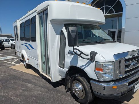 Used 2012 Ford E-350 and Econoline 350 Super Duty w/ Shuttle Bus Prep Pkg image 8