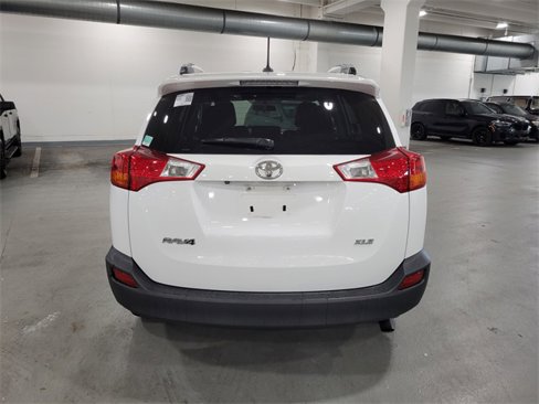 Used 2014 Toyota RAV4 XLE image 11