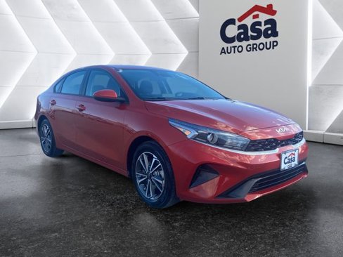 Used 2023 Kia Forte LXS image 1