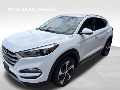 Used 2017 Hyundai Tucson Sport image 1