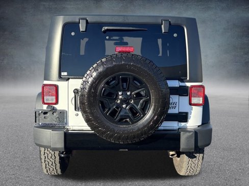 Used 2015 Jeep Wrangler Sport image 10