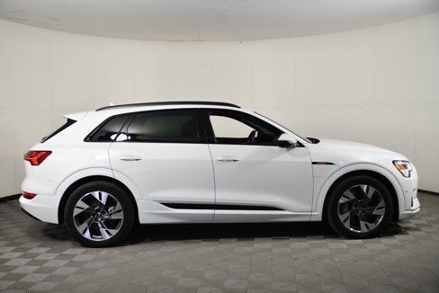 Certified 2022 Audi e-tron Premium w/ Convenience Plus Package image 7