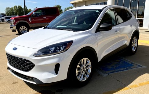 Certified 2022 Ford Escape SE w/ Convenience Package image 3