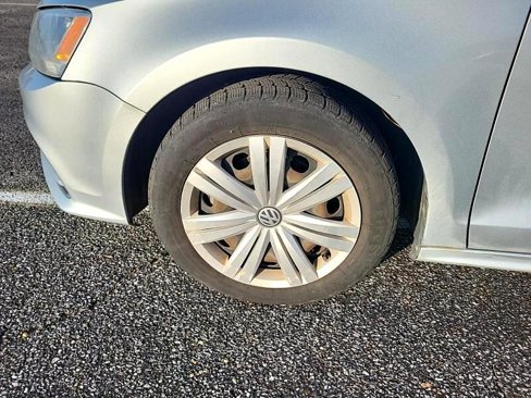 Used 2015 Volkswagen Jetta TDI S image 10