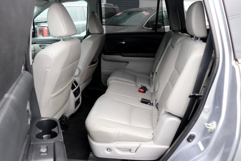 Used 2016 Honda Pilot Touring image 12