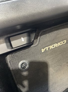 Used 2021 Toyota Corolla LE image 43