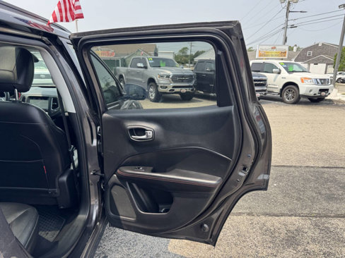 Used 2018 Jeep Compass Trailhawk w/ Leather Interior Group image 35