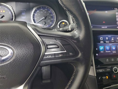 Used 2018 INFINITI Q60 2.0t w/ Sensory Package 2.0T Luxe image 22