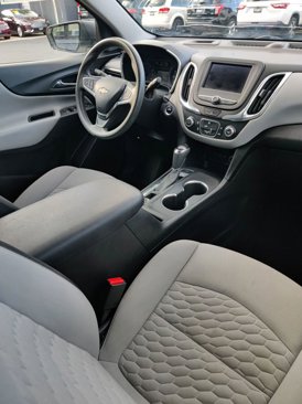 Used 2020 Chevrolet Equinox LS image 12