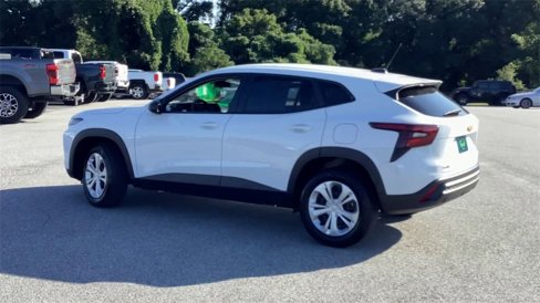 Used 2024 Chevrolet Trax LS image 6